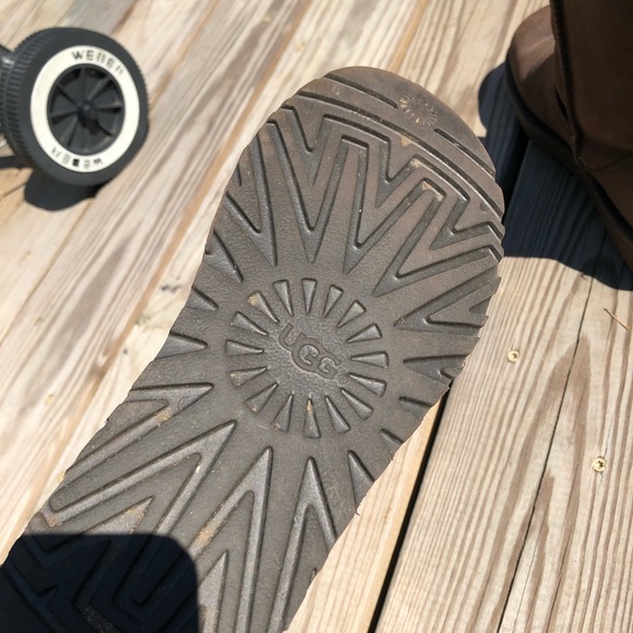 Leather UGG boots - Picture 4 of 7